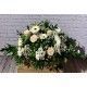 Centro funeral en tonos blancos