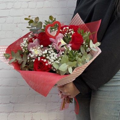 Ramo con rosa y orquídea