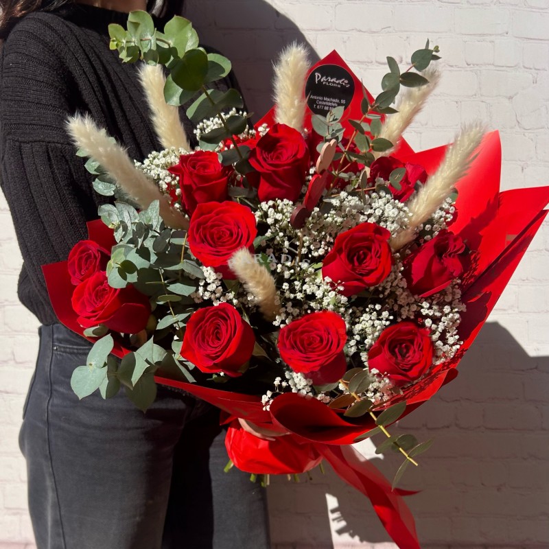 Ramo de 12 rosas rojas